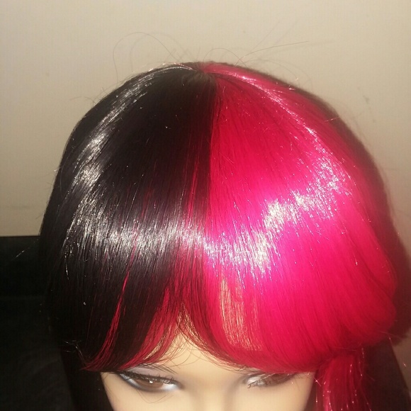 Wigs - Picture 5 of 5